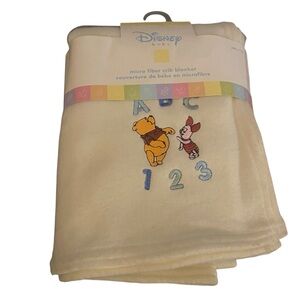 Disney Baby Winnie the Pooh Micro Fiber Crib Blanket 30” x 40”